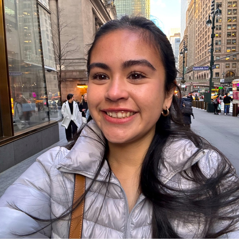 Meet your Posher, Olivia